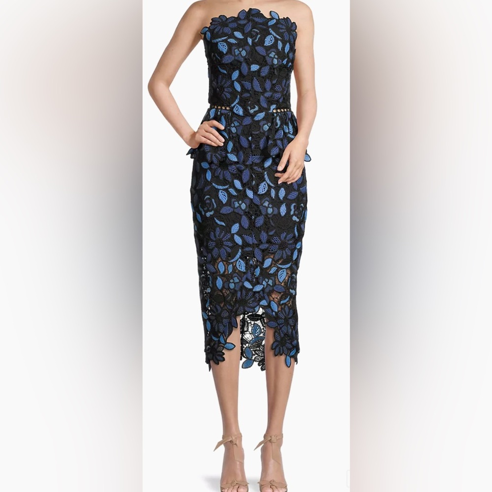 Elliatt Optics Floral Lace Peplum Dress Black Blue Strapless MIDI Large